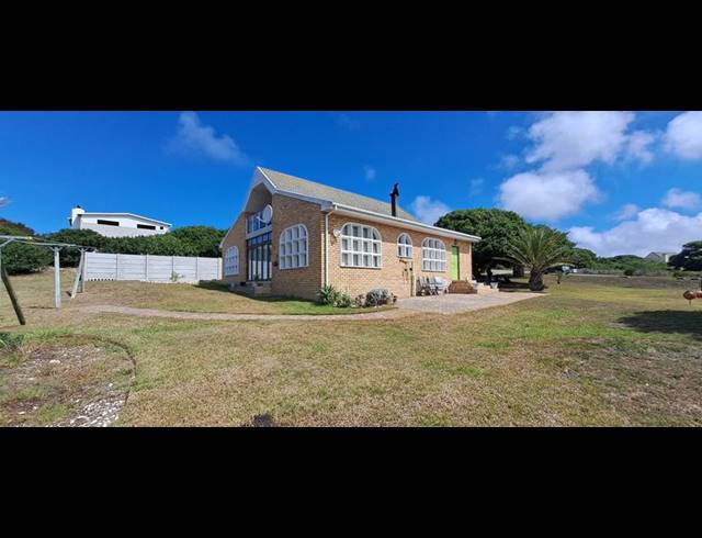 2 BEDROOM HOUSE FOR SALE IN STILBAAI-WES